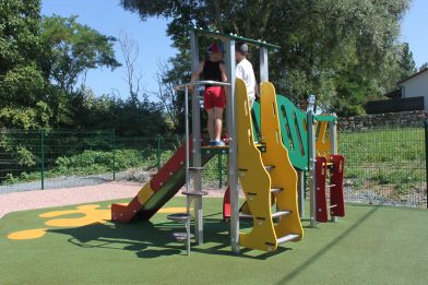 Aménagement de l'aire de jeux - Mairie de La Limouzinière